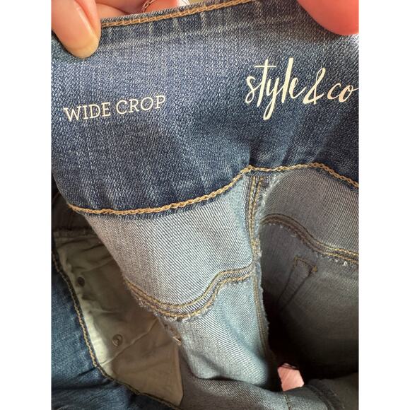 NWT Style & CO Wide Leg Cropped Jeans Size: XL - Picture 4 of 5